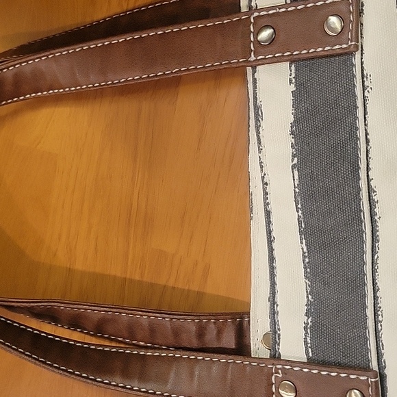 Maika Chic Striped Canvas Tote with Brown Leather Handles - Picture 13 of 13